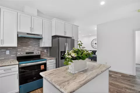 Kitchen - 7559 Packard Ave, Warren, MI 48091 photo 2 of 2