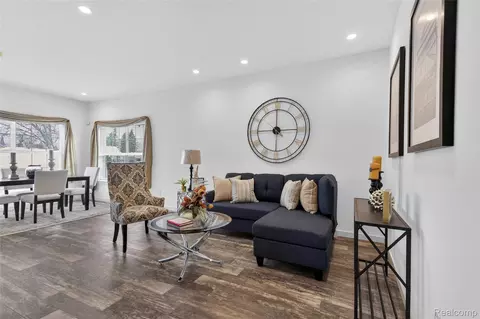 Living - 7559 Packard Ave, Warren, MI 48091 photo 1 of 1