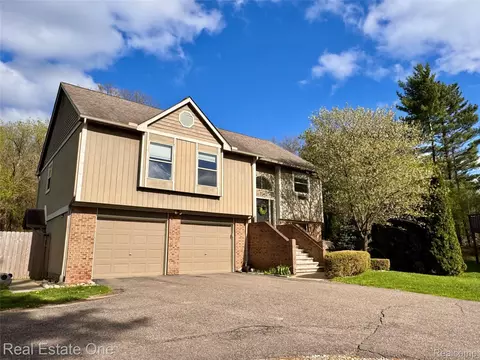 1345 S Milford Rd, Milford, MI 48381