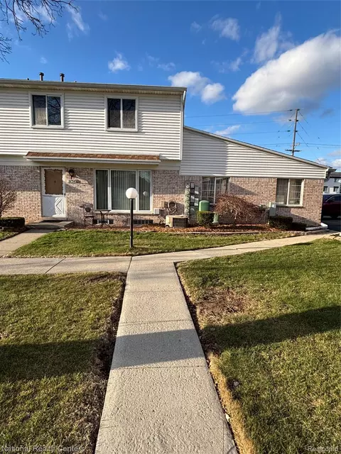 37543 Colonial Dr #124, Westland, MI 48185