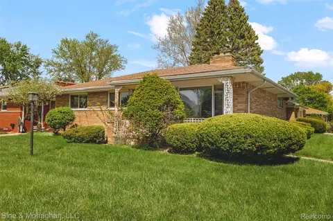 14302 Winston Ave, Redford, MI 48239