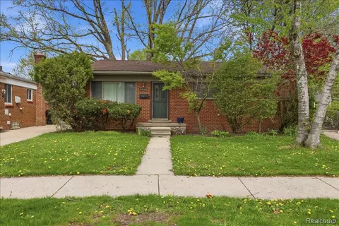 28146 Park Ct, Madison Heights, MI 48071