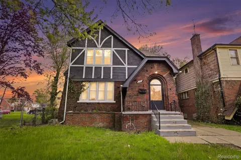 4400 Buckingham Ave, Detroit, MI 48224