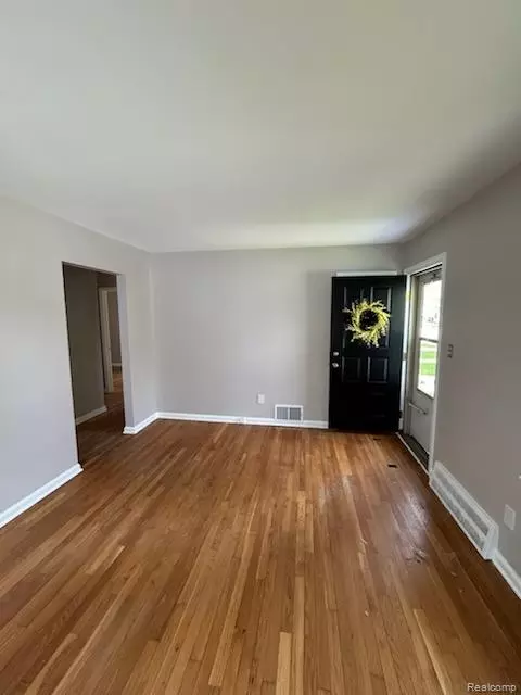 1458 Chapin Ave, Birmingham, MI 48009