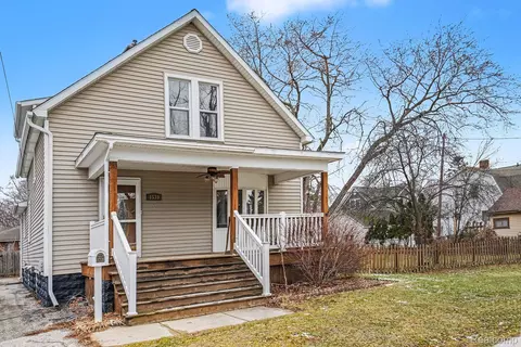 1539 Park Ave, Bay City, MI 48708