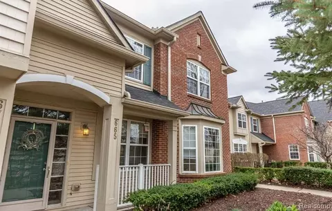 665 Abbington Ct, Genoa, MI 48843