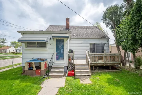 Exterior - 22173 Normandy Ave, Eastpointe, MI 48021 photo 2 of 3