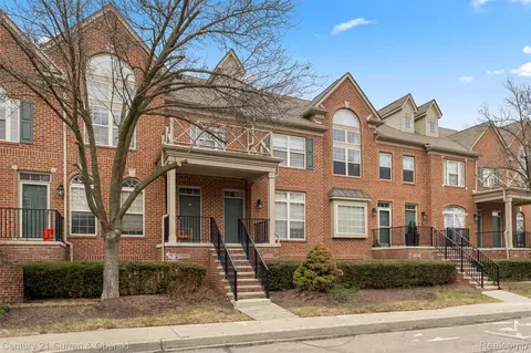 39444 Springwater Dr, Northville, MI 48168