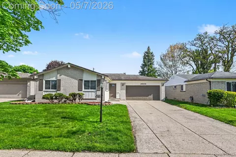 39106 Ross St, Livonia, MI 48154