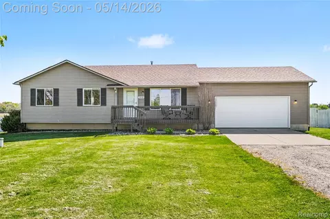 7409 Seymour Rd, Swartz Creek, MI 48473