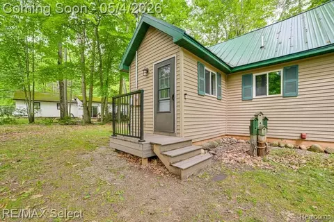 Exterior - 517 Monroe Blvd, Gerrish, MI 48653 photo 2 of 3