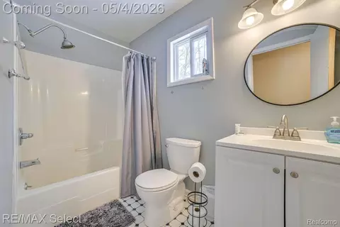 Bath - 517 Monroe Blvd, Gerrish, MI 48653 photo 1 of 1