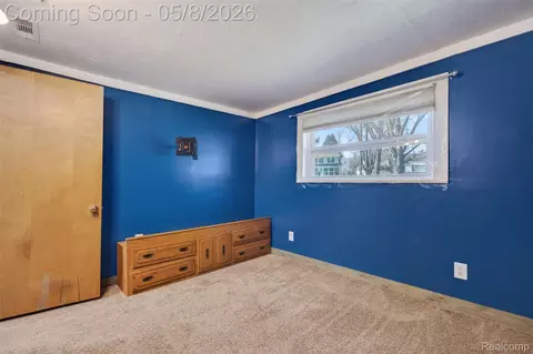 Bedroom - 29157 S Wesley Ave, Flat Rock, MI 48134 photo 2 of 10