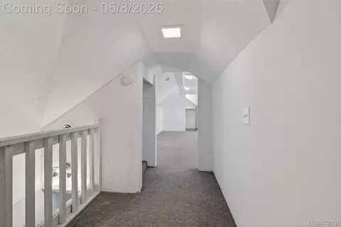 Entry Way - 29157 S Wesley Ave, Flat Rock, MI 48134 photo 2 of 3