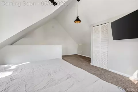 Bedroom - 29157 S Wesley Ave, Flat Rock, MI 48134 photo 5 of 10