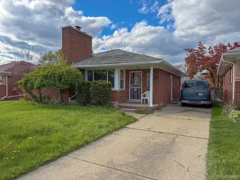 Exterior - 16525 Ego Ave, Eastpointe, MI 48021 photo 2 of 5