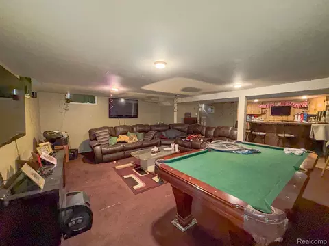 Living - 16525 Ego Ave, Eastpointe, MI 48021 photo 2 of 2
