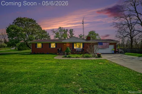 6230 E Bristol Rd, Burton, MI 48519