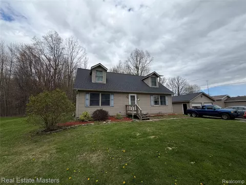 5360 Smiths Creek Rd, Kimball, MI 48074