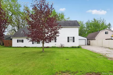 4034 E Newport Rd, Newport, MI 48166