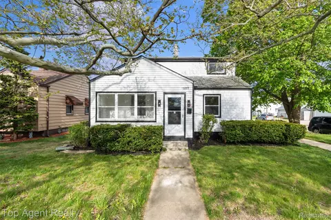 12255 Fordline St, Southgate, MI 48195
