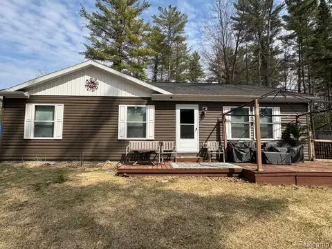 3615 Pinelands Rd, Secord, MI 48624