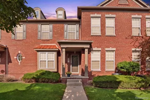 2240 Paddock Ln, Canton, MI 48188