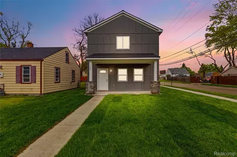1404 E George Ave, Hazel Park, MI 48030