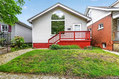 26 Perrin St, River Rouge, MI 48218