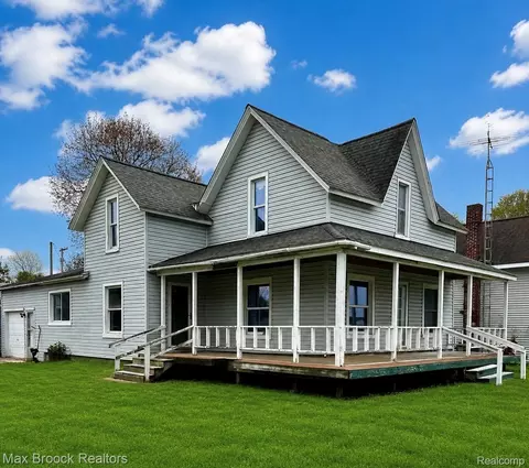 9255 Foster St, Watertown, MI 48435