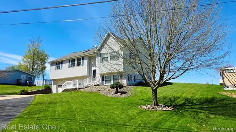 8751 Highland Ave Rd, Watervliet, MI 49098