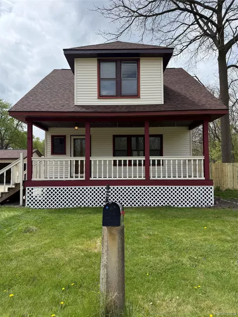 7489 Brock Way St E, Mount Morris, MI 48458