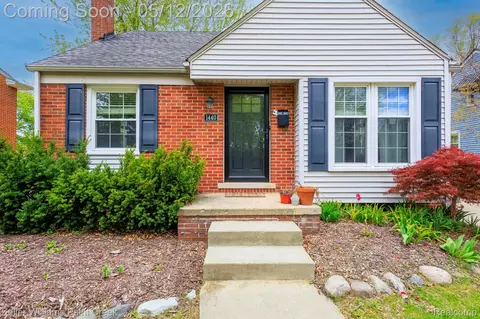 1440 Catalpa Dr, Berkley, MI 48072