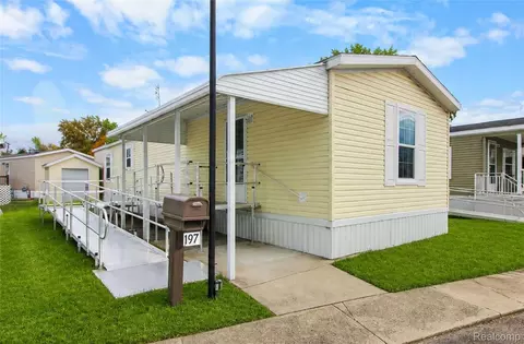 197 Jay St, Dearborn Heights, MI 48127