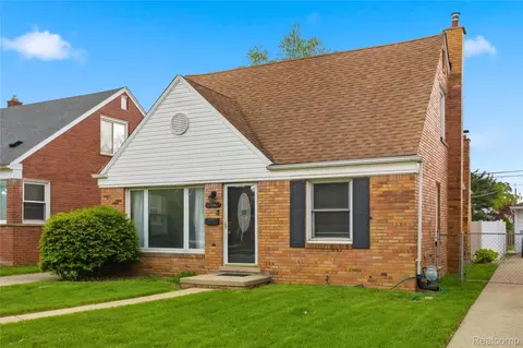 1906 Venice St, Dearborn, MI 48124