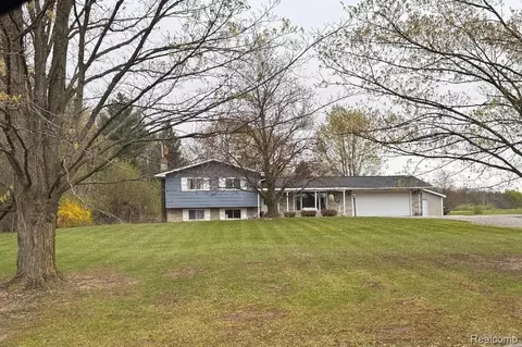 687 W Saginaw Rd, Fremont, MI 48744