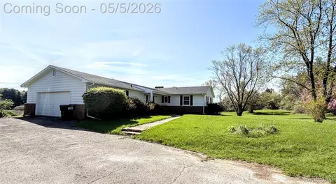 8079 Farley Rd, Putnam, MI 48169