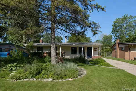 9101 Merriman Rd, Livonia, MI 48150