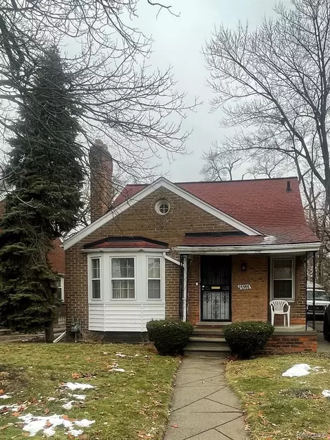 17587 Strathmoor St, Detroit, MI 48235