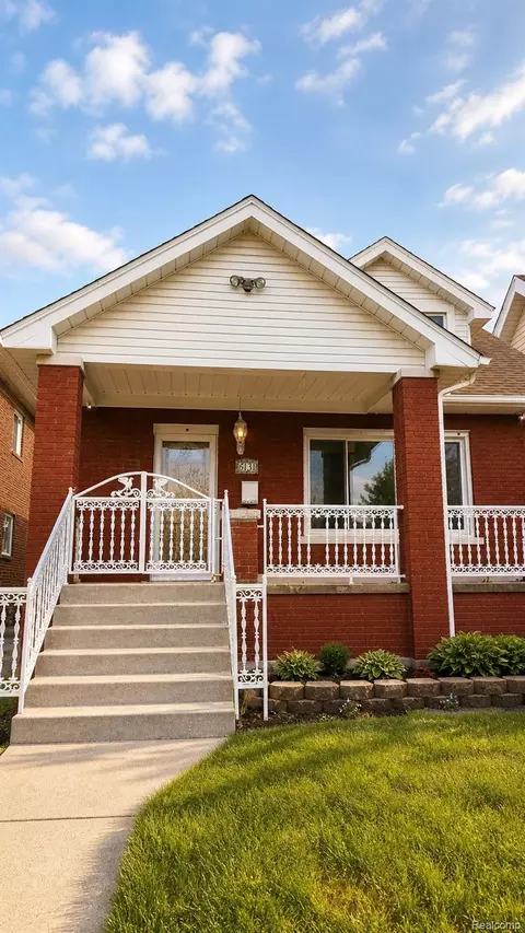 6131 Appoline St, Dearborn, MI 48126