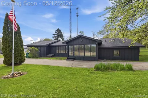 3345 Beach Rd, Port Huron, MI 48060