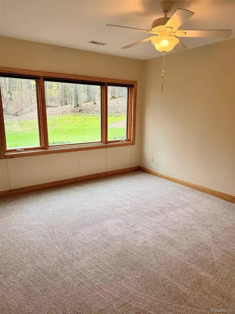 Bedroom - 6788 E Hoxie Rd, Solon, MI 49621 photo 11 of 14
