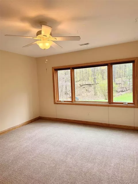 Bedroom - 6788 E Hoxie Rd, Solon, MI 49621 photo 10 of 14