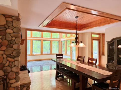 Dining - 6788 E Hoxie Rd, Solon, MI 49621 photo 4 of 5