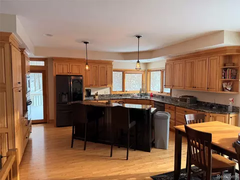 Kitchen - 6788 E Hoxie Rd, Solon, MI 49621 photo 2 of 5