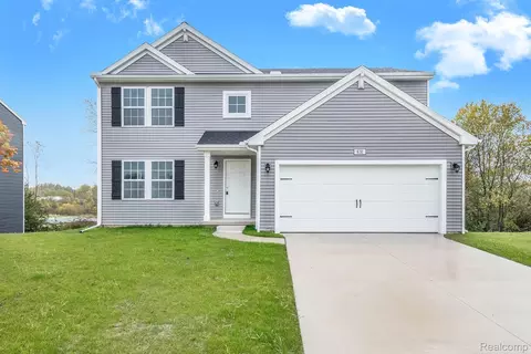 2223 Antrim Dr, Davison, MI 48423