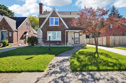 13380 Kilbourne St, Detroit, MI 48213