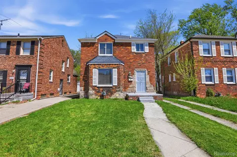 9236 Manistique St, Detroit, MI 48224