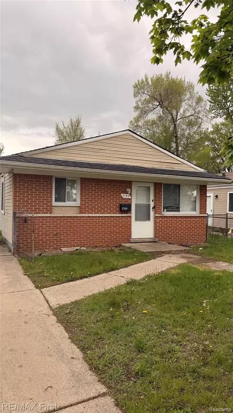 2184 Garrick Ave, Warren, MI 48091