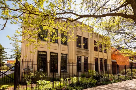 627 W Alexandrine St #1, Detroit, MI 48201